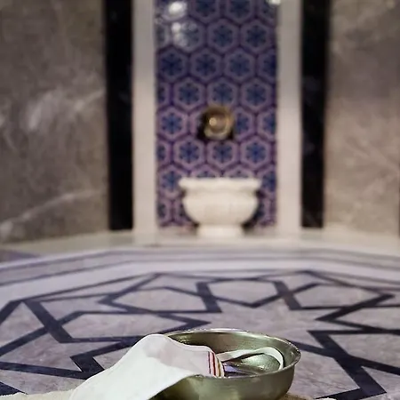 Quadas - Adult Only 4*