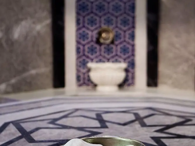 Quadas - Adult Only 4*