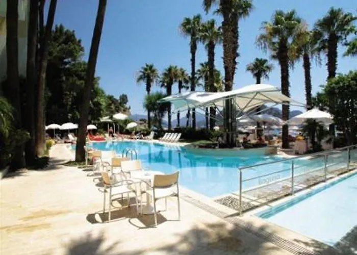 Hotell Quadas - Adult Only