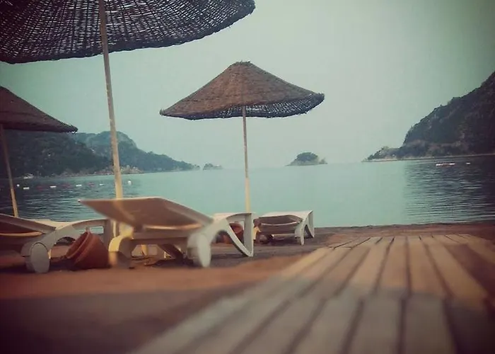 Hotell Quadas - Adult Only