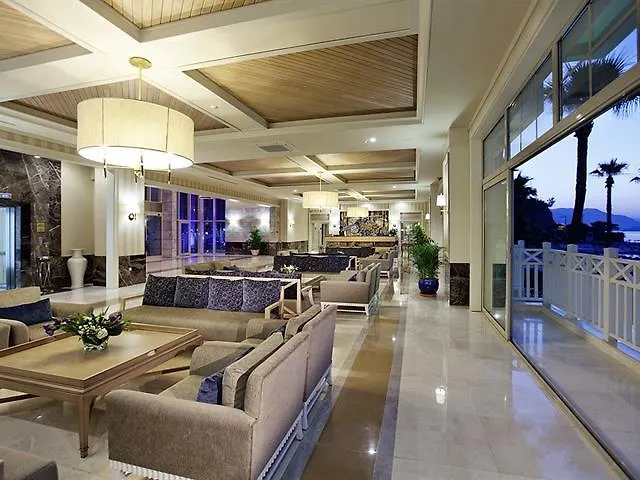 Quadas - Adult Only 4*